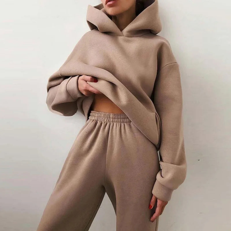 Women’s Hooded Tracksuit 2-Piece Set Pullover Sweatshirt & Ankle Length Pants Casual Streetwear Outfit for Autumn/Winter