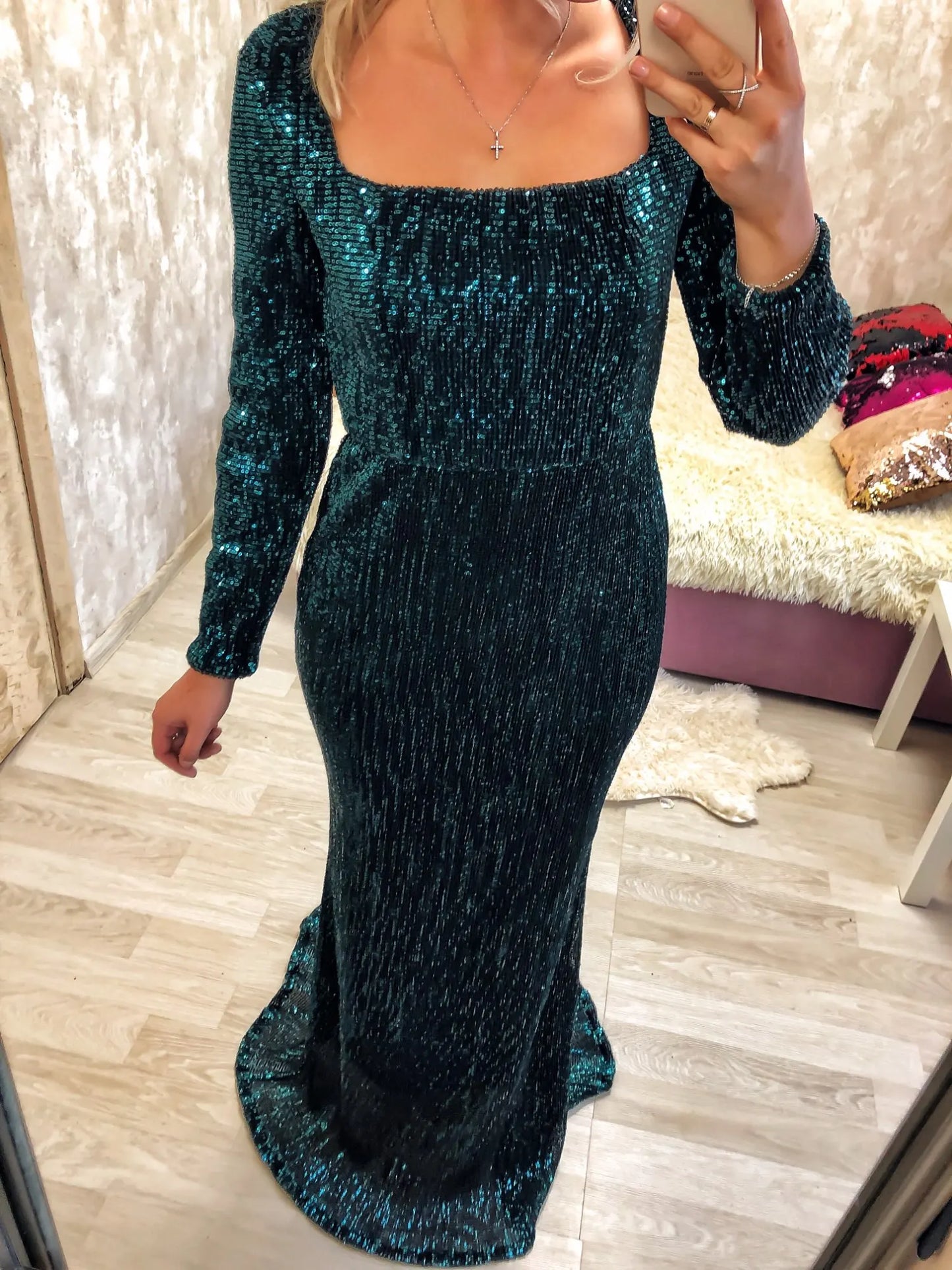 Square Neck Long Evening Mermaid Dress Full Sleeved Green Sequined Stretchy Bodycon Maxi Gown